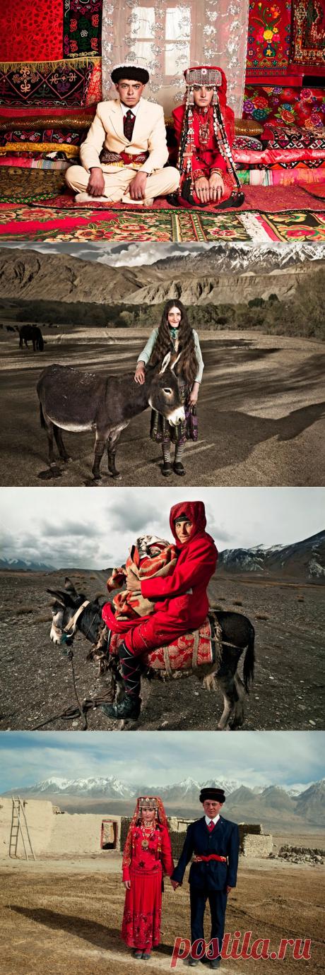 Не стоит тратиться на составление своей родословной. Займитесь политикой, и оппоненты сделают это за вас.