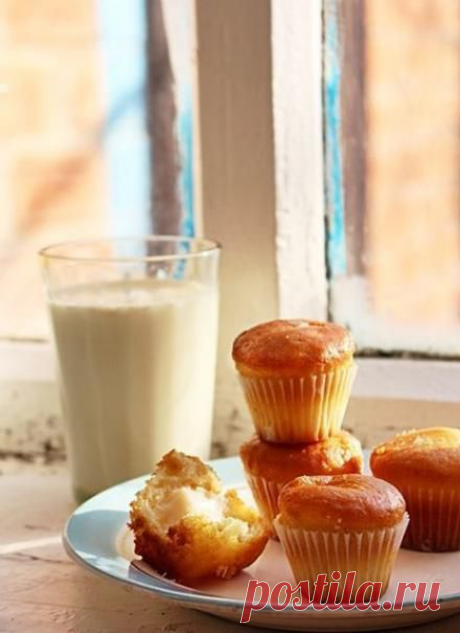 Воздушные кексы с кремом.