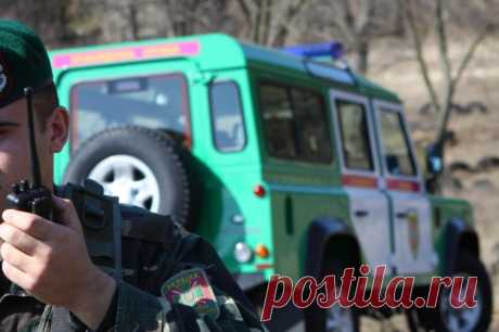 На Украине уклонист сбежал в Венгрию, вырвавшись из рук пограничников. Инцидент произошел на одном из пунктов пропуска в Закарпатской области.