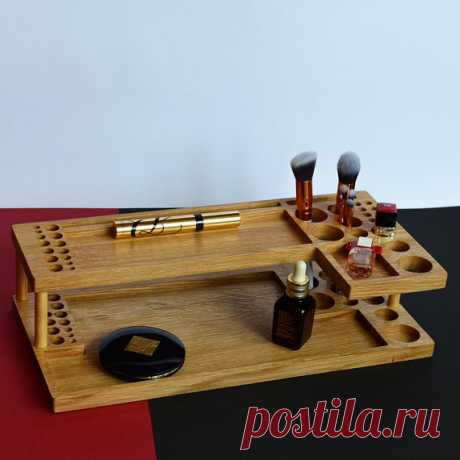 makeup brush holder / makeup vanity / makeup box / bathroom