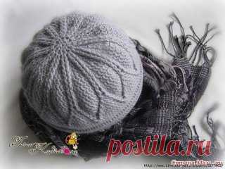 Теплая двойная шапочка
Опубликовала kanapushe4ka
Был только один моток. пряжи ALIZE Lanagold 49% шерсти 51% акрила - 240м в 100 гр. Вот и получилась двойная шапка, очень теплая: верх вязала крючком, подклад связан спицами. Спицы и крючок №4
Сделала описание. Извините за качество фото (снимала на телефон) Начинала так: пусть это будет схема №1
Описание для схемы №1:
Цепочку из 6 ВП замкнула в кольцо соединительным столбиком.
1 ряд: 12 ССН.
2 ряд: 24 ССН.
Далее начинаем формировать 12 клиньев