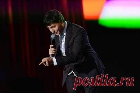 Продюсер Витаса объяснил отсутствие концертов певца в России. Продюсер певца Витаса Сергей Пудовкин объяснил, почему артист не дает концертов в России. Он пояснил, что певец хочет выйти на сцену с новой программой, которая пока отсутствует. Пудовкин также подчеркнул, что на выступления артиста не наложен мораторий. Сейчас Витас работает в Китае по контракту.