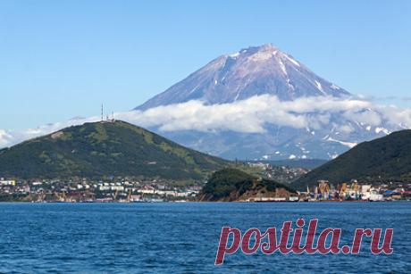 National Geographic отметил 20 красивейших мест России. Телеканал National Geographic установил желтые рамки (отсылка к логотипу организации) в 20 самых популярных местах России. Таким образом организация решила привлечь внимание путешественников, «к невероятным и необычным местам, которые есть в России». Отмечалось, что инсталляции вдохновят людей больше путешествовать.