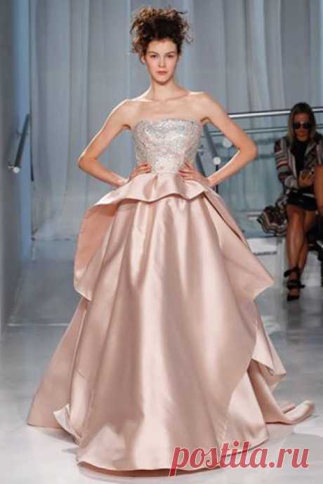 (8) ValentinFashion