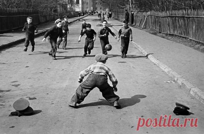 Лучшие дворовые игры нашего детства / Назад в СССР / Back in USSR