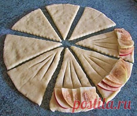 Конвертики с яблоками из творожного теста

Ингредиенты:
Для теста:
    • Творог 150 грамм
    • Сахар 75 грамм
    • Яйцо 1 штука
    • Соль щепотка
    • Мука 250 грамм
    • Ванилин 1 пакетик
    • Растительное масло 6 ст. ложек
    • Разрыхлитель 1 пакетик

Для начинки:
    • Яблоки 3 штука
    • Сахар 100 грамм
    • Корица 1 ч. ложка
    • Для присыпки:
    • Мак 1 ст. ложка

Способ приготовления:
Шаг
 1. Тесто. Творог смешать с сахаром, добавить яйцо, соль, раститель...