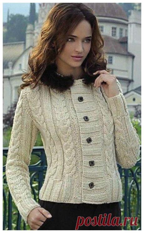BEIGE JACKET WITH A HOOD