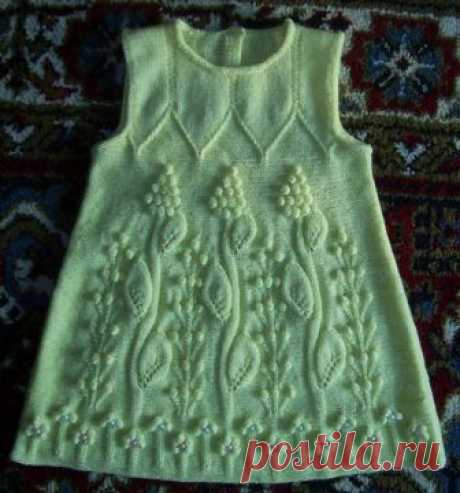 Детское вязаное платье