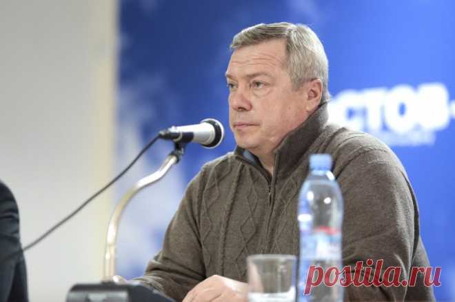 Глава Ростовской области поручил помочь семье погибшего в Марьинке бойца. Василий Голубев пообещал не бросать семью военнослужащего Романа Рудакова из Батайска.