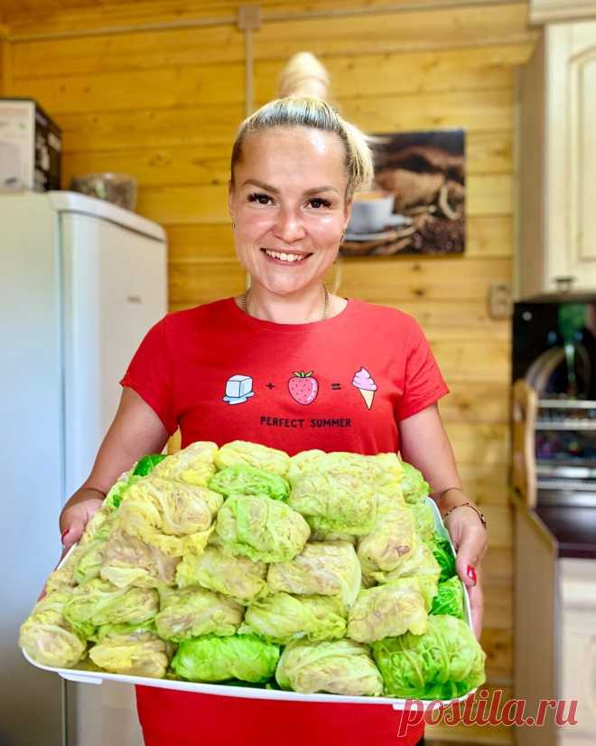 ☘️ДАЧА🏡ДОМ🐔ФЕРМА☘️САД в Instagram: «Всем добрый вечер!!!😊😊😊 ⠀ Домашние голубцы в студию😋!И непросто голубцы☝️, а заготовка на зиму👍. Я всегда стараюсь летом наделать разных…»
