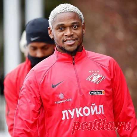 Luiz Adriano #12 в Instagram: «Я хочу, чтобы спартаковская торсида  дружно поддержала нашу команду на трибунах «Открытие Арены» и в матче с «Зенитом», и в матче с «ЦСКА».…» 4,040 отметок «Нравится», 62 комментариев — Luiz Adriano #12 (@luizadrianinho) в Instagram: «Я хочу, чтобы спартаковская торсида  дружно поддержала нашу команду на трибунах «Открытие Арены» и…»