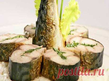 Елена Галимуллина
🐟 Домашняя копченая рыбка 🐟
▬▬▬▬▬▬▬▬▬▬▬▬▬▬▬▬▬▬▬▬▬▬▬▬▬▬▬▬
Ингредиенты:

3 свежемороженых скумбрии
Рассол – 1 литр воды,
3 столовые ложки без верха соли,