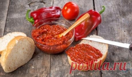 Изумительный болгарский соус "лютеница"