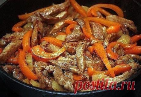 Мясо по-тайски - вы просто влюбитесь в эту вкуснятину! Рецепт под фото. Ставьте "Класс!" и "Поделиться!", чтобы сохранить его на своей страничке!