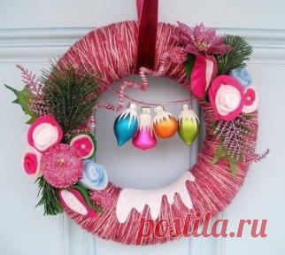 Праздничные венки из пряжи