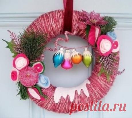 Праздничные венки из пряжи