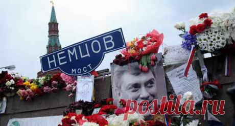 Шаббат и Немцов мост
Автор: M. Bruk   
09.03.2016 08:55

В прошлый шаббат наша община провела важное мероприятие, совместившее вечность и актуальность. 27 февраля многие почтили память Бориса Немцова, которого убили в этот день год назад. И в Нью-Йорке инициативная группа бывших москвичей, которые были близки с Немцовым, решила организовать мероприятия в память о нем.