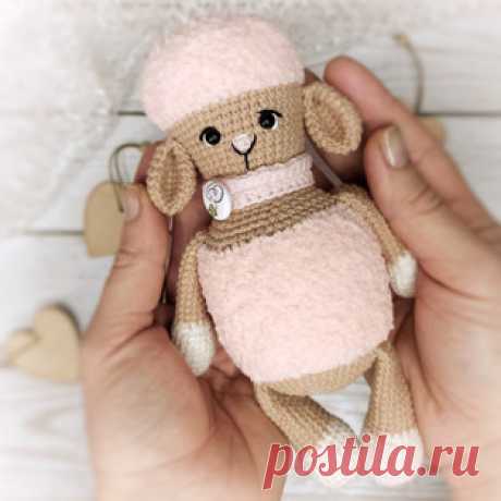 Влюблённая Нэнси амигуруми. Схемы и описания для вязания игрушек крючком! Бесплатный мастер-класс от Анны Стрыгиной по вязанию влюблённой овечки по имени Нэнси. Высота вязаной крючком игрушки примерно 20 см. Для изготовления…