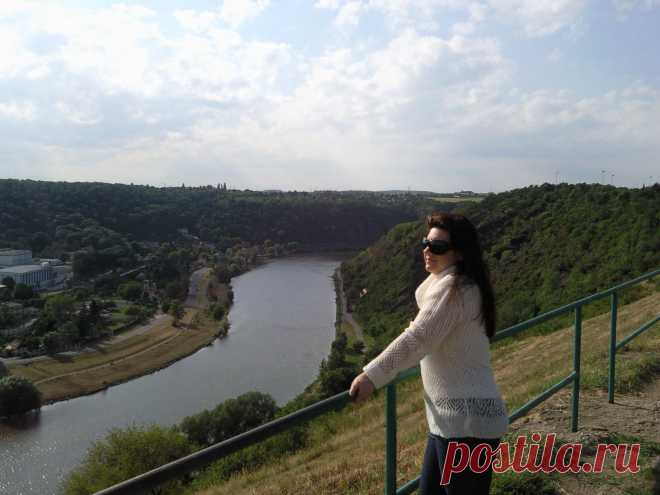 Прогулки по Праге на общественном транспорте и пешком без проф.экскурсий, но с рассказами, показами, фотосессией и ответами на все вопросы - 20 евро/час с чел. либо 100 евро/день за компанию от 2 человек: встреча и проводы к Вам в отель, квитанция об оплате перед выездом на прогулку.