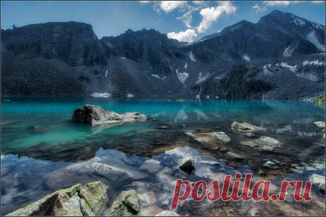 Осколок бирюзы в ладонях гор. - fotonik2