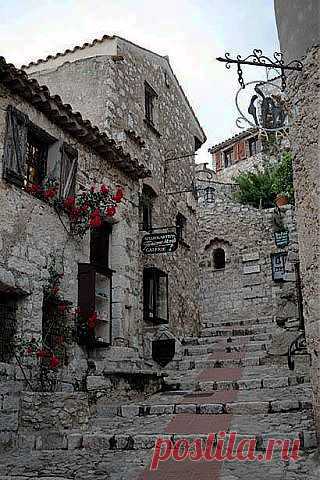 Lovely !
Provence, France**