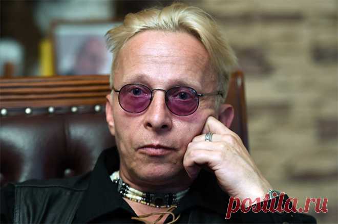 Иван Охлобыстин сообщил об ухудшении здоровья Михаила Ефремова. Актер и режиссер уверен, что его друг «болен насквозь».