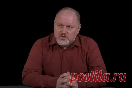 Описана разница между тактическим и стратегическим ядерным оружием. Военный эксперт Борис Юлин заявил, что стратегическое оружие от тактического отличается не столько мощностью, сколько носителем: стратегическое — то, что было применено в случае Хиросимы и Нагасаки, тактическое — применяется в поле против войск противника для решения тактических задач.