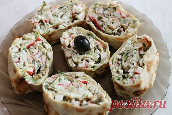 Рулет из лаваша с огурцом и крабовыми палочками | Кулинарные Рецепты
