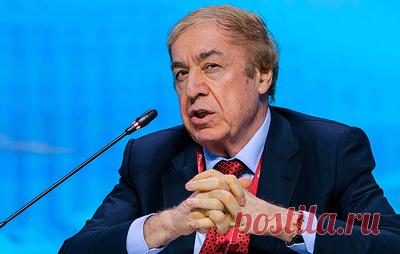 Гуцериев возглавил попечительский совет ВФЛА. В попечительский совет также входят Александр Бречалов, Сергей Кудряшов, Дмитрий Пегов, Виктор Садовничий и Татьяна Яковлева