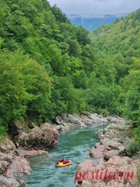 Я не Жертва, я — Творец! Как почувствовать ценность своих усилий?
Мы так и чувствуем, если что-то получается. «Я справилась, и я крута, что справилась! И — никаких оговорок, никаких «но», никаких: «Еще только добавить намного…» То, что я сделала — уже достаточно! Вот это ощущение — «то, что я сделала — уже достаточно», и «то, что я сделала — это мое достижение, и я молодец» […]
Читай пост далее на сайте. Жми ⏫ссылку выше