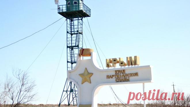 Власти Крыма объяснили звук взрыва, который слышали в Джанкое. Советник главы Крыма Олег Крючков прокомментировал сообщения о взрыве, звуки которого слышали в Джанкое. "В Джанкое взорвалась газоболонная установка на автомобиле, неисправность", - написал он в своем Telegram-канале. По его ...