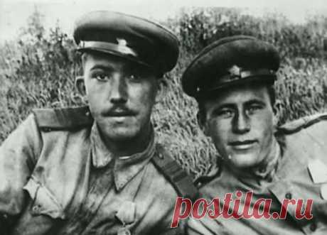 Юрий Никулин во время службы в зенитно-артиллерийском полку под Ленинградом, 1940-е.