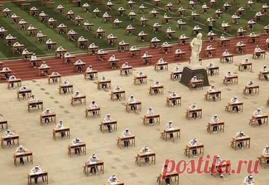 Сдача экзамена в Китае