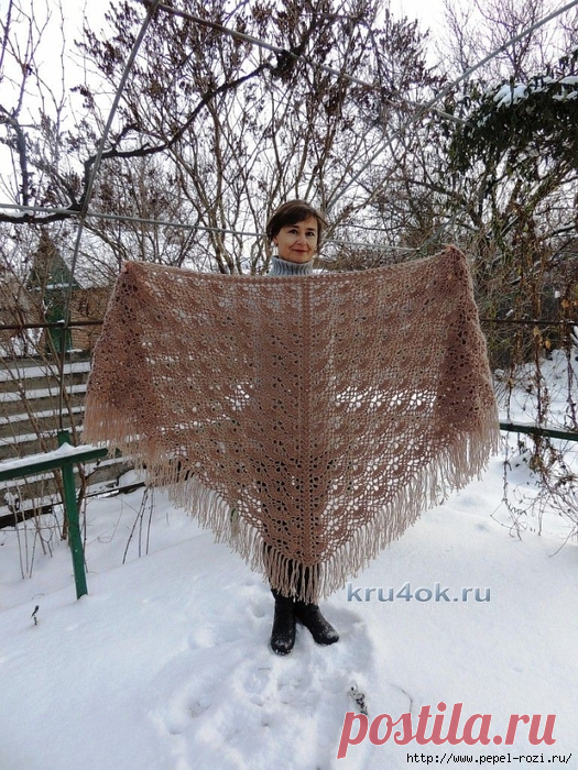 ТРИ красивые вязаные крючком шали!.