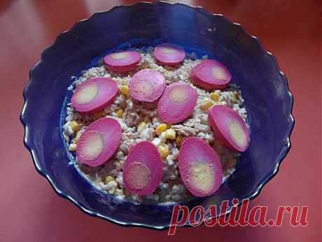 салат с тунцом, кукурузой и рисом | 4vkusa.ru