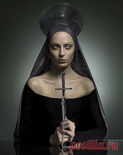 Хорошая репутация более важна, чем чистая рубашка. Рубашку можно выстирать, репутацию — никогда.