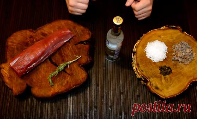 Я просто заливаю мясо водкой и через 3 дня получаю вкуснейший домашний балык! Как карпаччо!