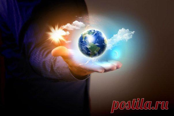 Атеист доказал, что Бог есть.