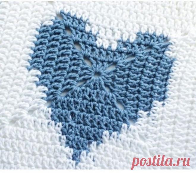 Квадратный мотив с сердечками