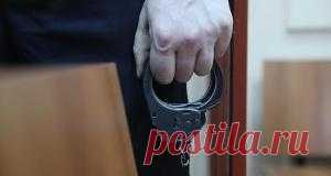 Чиновники Ханты-Мансийска создали ЖКХ-конфликт к отчету мэра. Фигуранты уголовных дел получают жилфонд при поддержке власти | "Pressapro.ru" - информационный портал В административном центре Югры, Ханты-Мансийске, начался новый конфликт на рынке ЖКХ, в который, возможно, вплетаются интересы главы города Максима Ряшина.