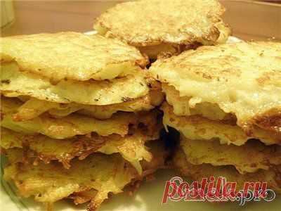 Драники с селёдочным соусом
