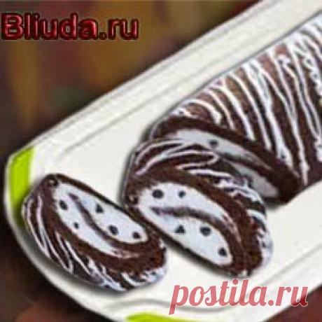 Шоколадный рулет с молочным кремом | Bliuda.ru

Шоколадный бисквит и нежнейший молочный крем — удивительное сочетание, которое порадует как взрослых, так и детей. Кусочки шоколада внутри и легкий ванильный аромат придают десерту особую изысканность. После приготовления десерт можно украсить свежими ягодами или фруктами.