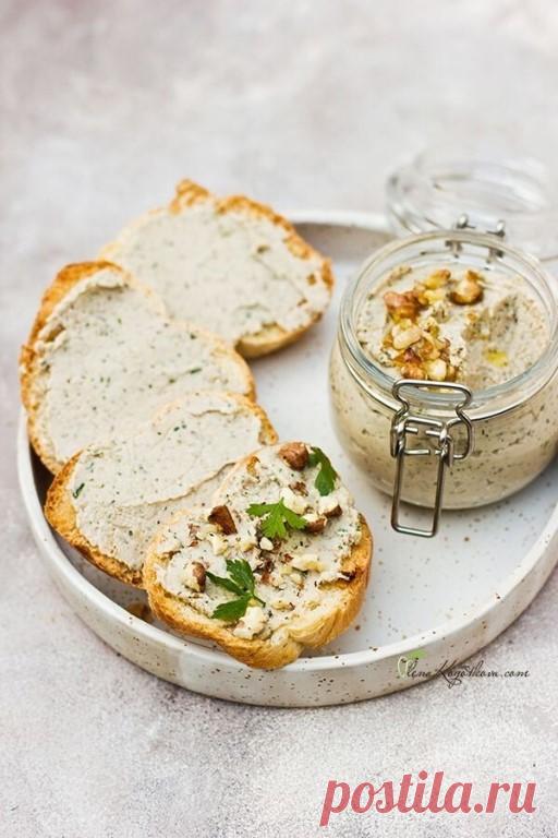 Куриный паштет с грецким орехом и баклажаном | OK.RU Куриный паштет с грецким орехом и баклажаном

Ингредиенты:

250-300 г курицы
1 маленький баклажан
50 мл бульона
60-70 г грецких орехов
зелень
1-2 листика лавра
1 ст.л. растительного масла
перец черный горошком
½ головки чеснока
белый перец молотый – по вкусу 
мускатный орех – по вкусу 
соль – по вкусу


Приготовление: