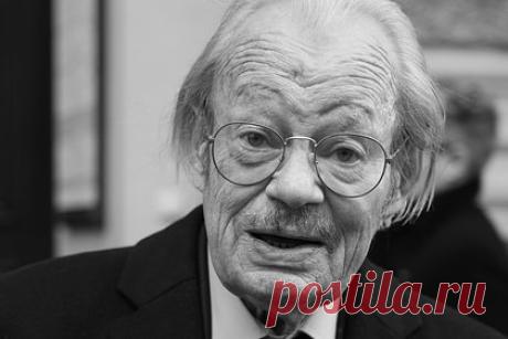 Умер австрийский композитор Фридрих Церха. Умер австрийский композитор Фридрих Церха. Музыкант скончался в возрасте 96 лет. Причина его смерти не уточняется. Церха, родившийся в Вене в 1926 году, считается одной из самых влиятельных фигур австрийской музыки. Вершиной его творчества называют создание третьего акта оперы Альбана Берга «Лулу».