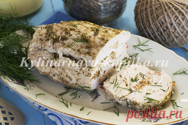 Куриный рулет в духовке в фольге Вкусная и полезная замена покупной колбасе - куриный рулет в духовке. Запеченный в фольге он отлично держит форму, удобный для нарезки, отличный и полезный перекус в школе и на работе.

 



Одно из моих самых любимых блюд — это запеченный куриный рулет в духовке в фольге, рецепт с фото которо