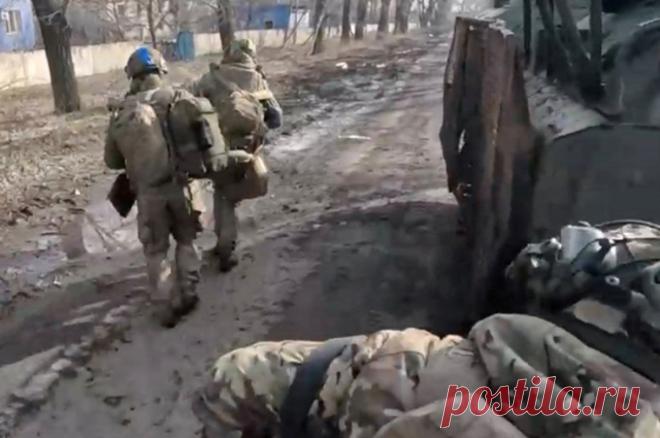 Штрафные роты ВСУ. На Украине нашли 50 тысяч уголовников под призыв. Киевский режим готов выпустить уголовников на свободу, чтобы отправить их на фронт.