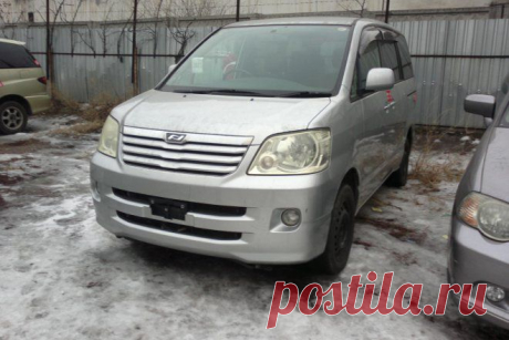Продаю Toyota Noah, 2004.г за $6000 в Бишкеке