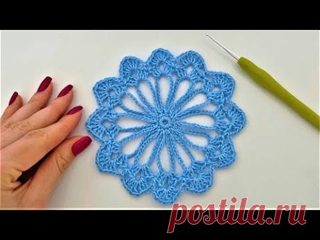 КРУГЛАЯ МОДЕЛЬ КРЮЧКОМ ДЛЯ ОЧЕНЬ ЛЕГКОЙ ПОДСТАКАННИЦЫ