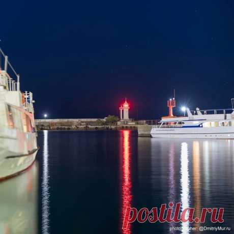 Вечер в Ялте
фото: dmitriymur.ru