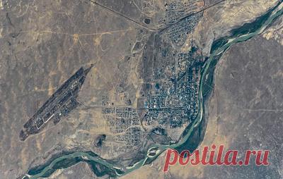 Космонавт с МКС показал Байконур в день 68-летия со дня его основания. На одном из снимков запечатлен стартовый комплекс